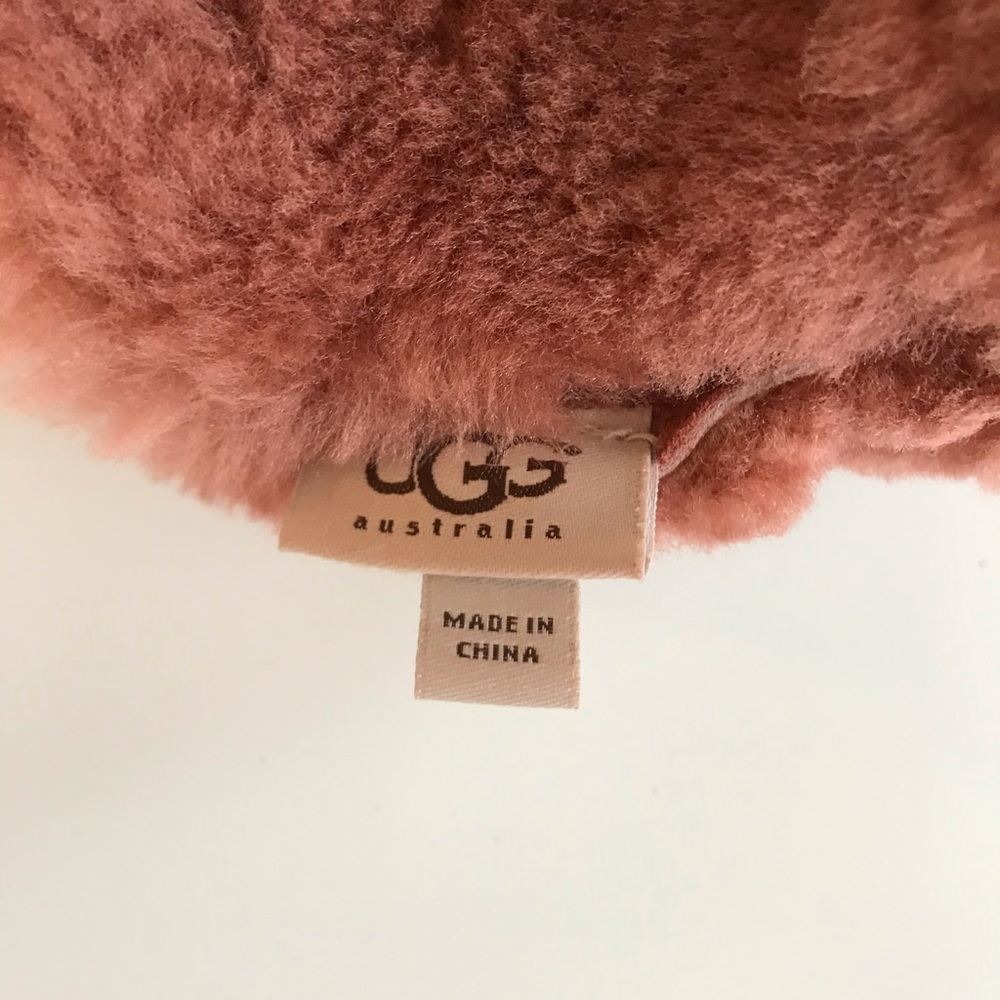 Ugg Hat - image 5